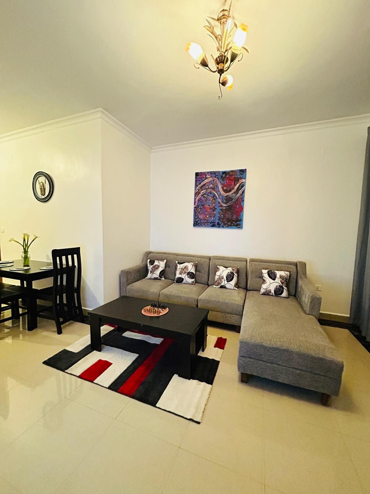 Apartment for rent in Kinyinya, Kigali - Modern Furnished 2-Bedroom Apartment in Kinyinya