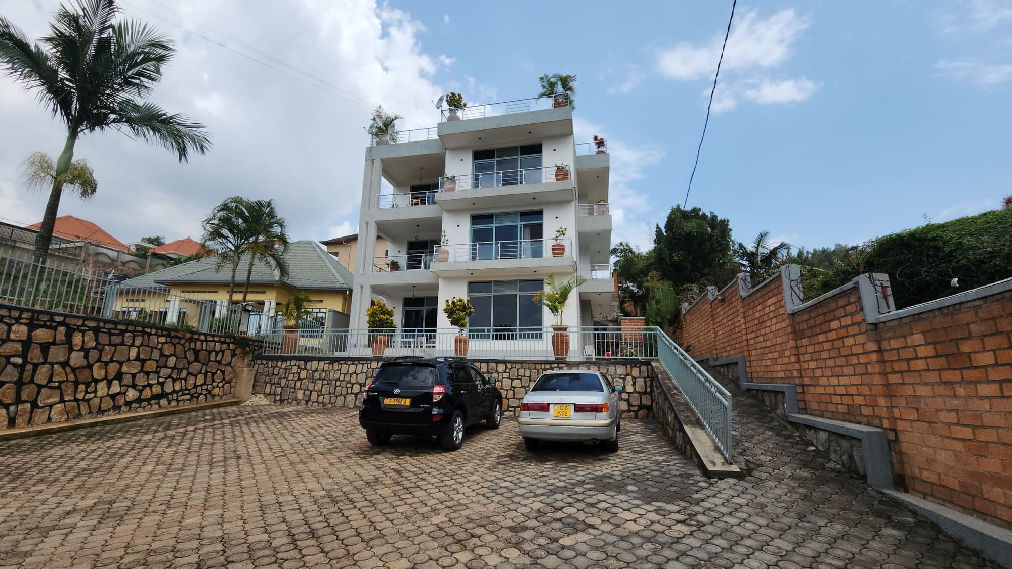 Apartment for rent in Kimironko, Kigali - Comfortable Furnished 3-Bedroom Apartment in Kimironko