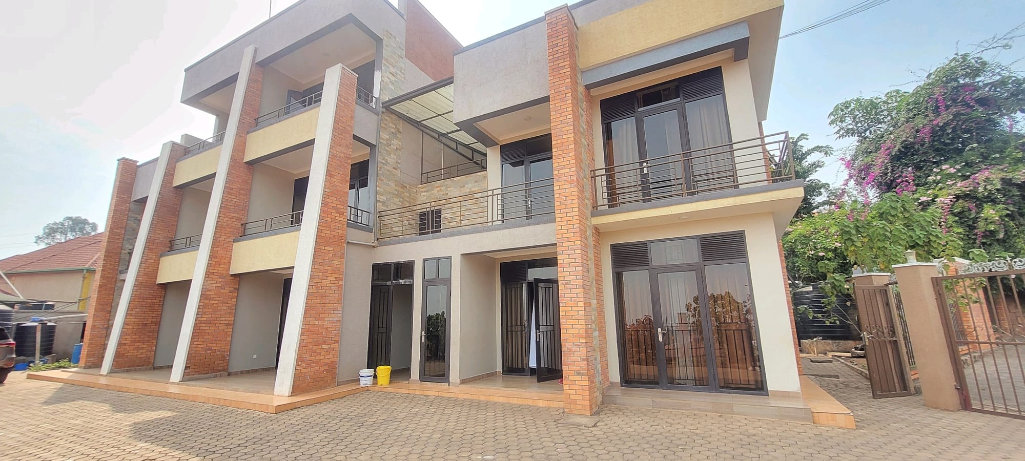 Apartment for rent in Kagarama, Kigali - Elegant Furnished 2-Bedroom Apartment in Kagarama