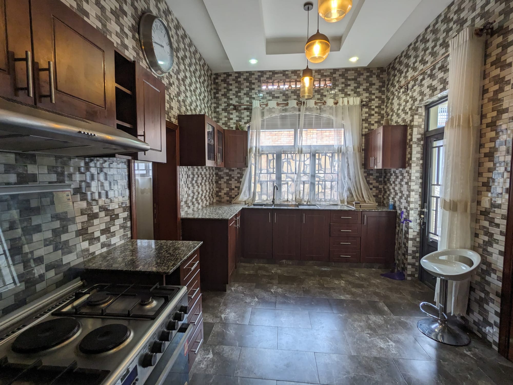 House for rent in Rebero, Kigali