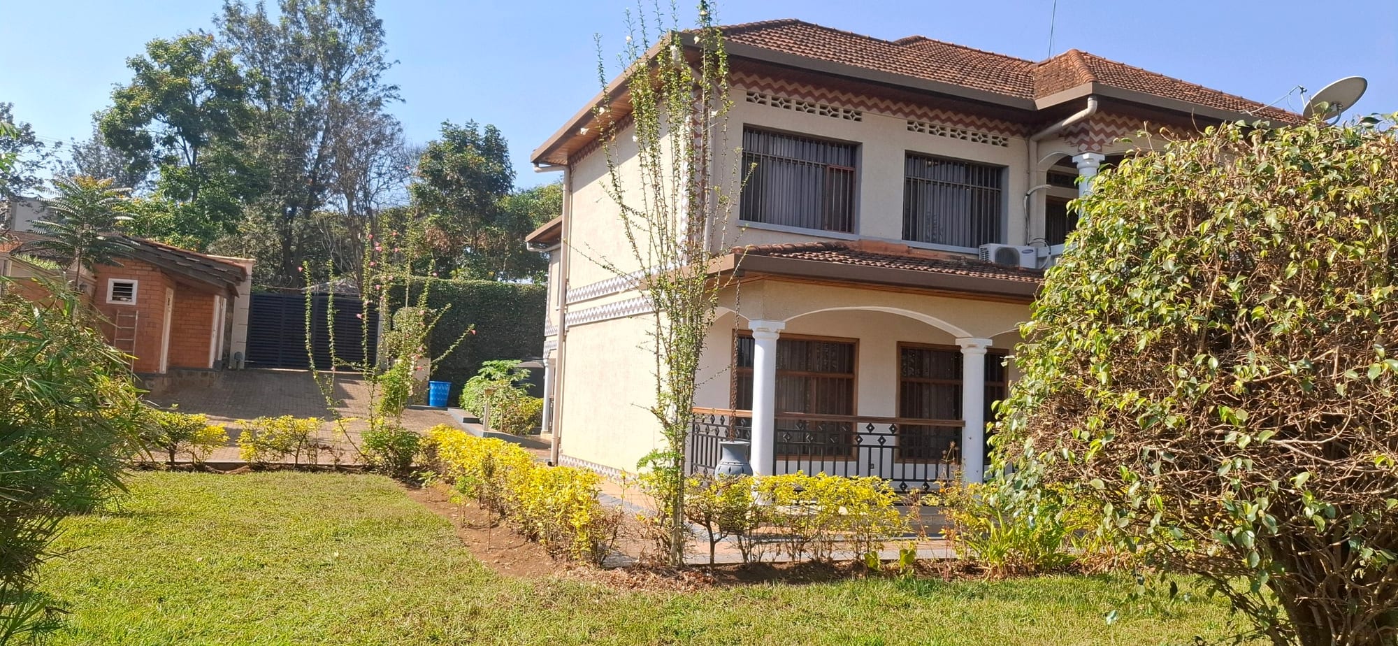 House for rent in Kimihurura, Kigali - Stylish Semi-furnished 3-Bedroom House in Kimihurura