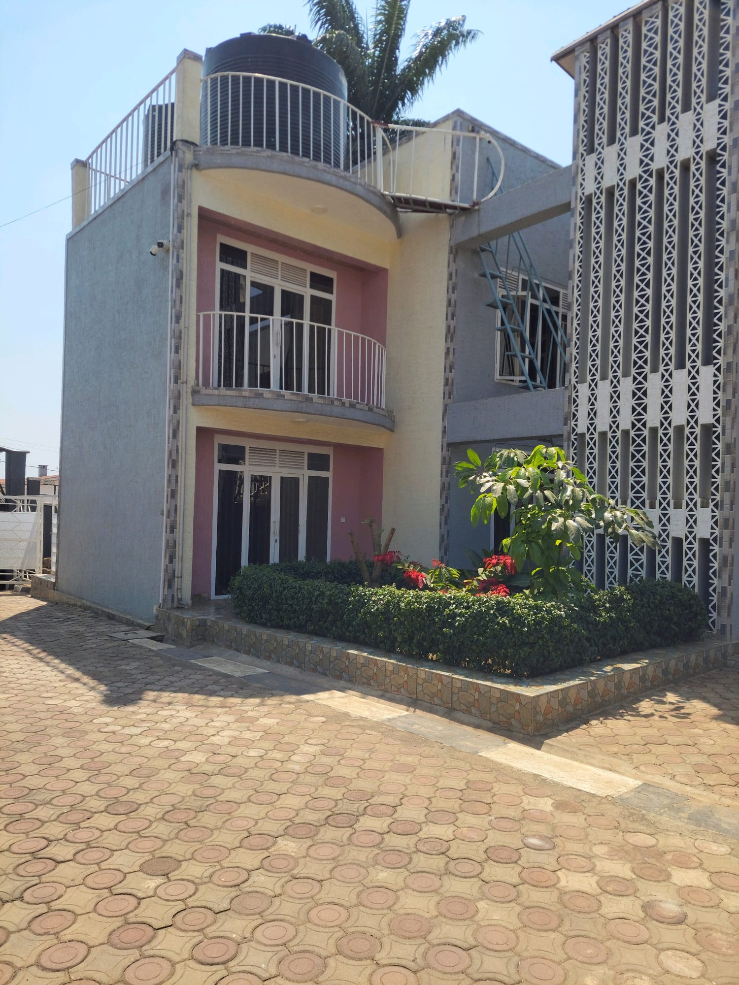 Apartment for rent in Kagarama, Kigali - Elegant Furnished 1-Bedroom Apartment in Kagarama