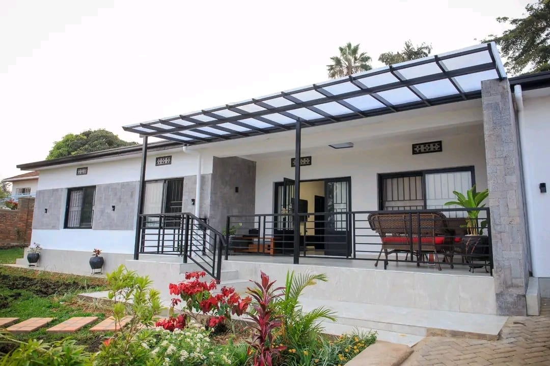 House for rent in Kimihurura, Kigali - Spacious Furnished 5-Bedroom House in Kimihurura