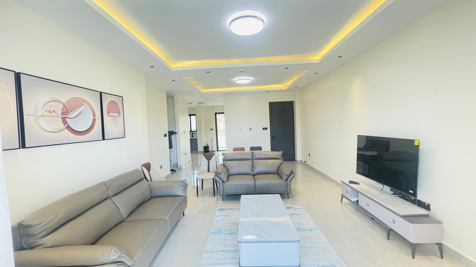 Apartment for rent in Kimihurura, Kigali - Modern Furnished 2-Bedroom Apartment in Kimihurura