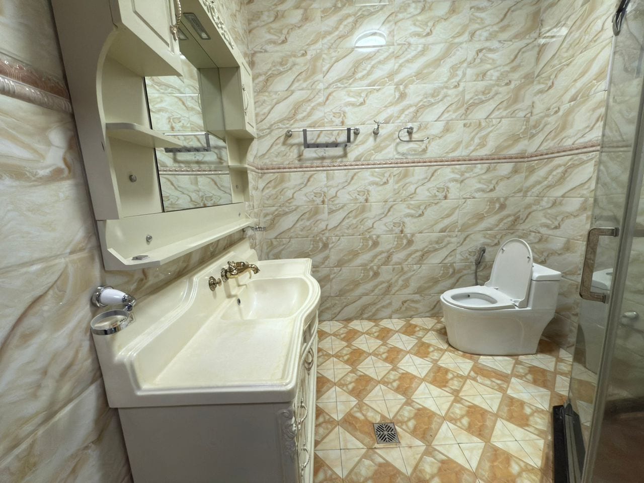 House for rent in Kinyinya, Kigali