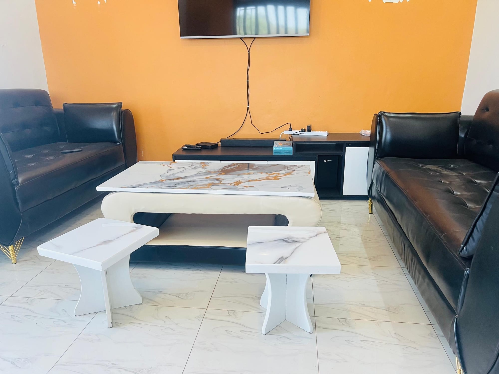 Apartment for rent in Remera, Kigali - Bright Furnished 2-Bedroom Apartment in Remera