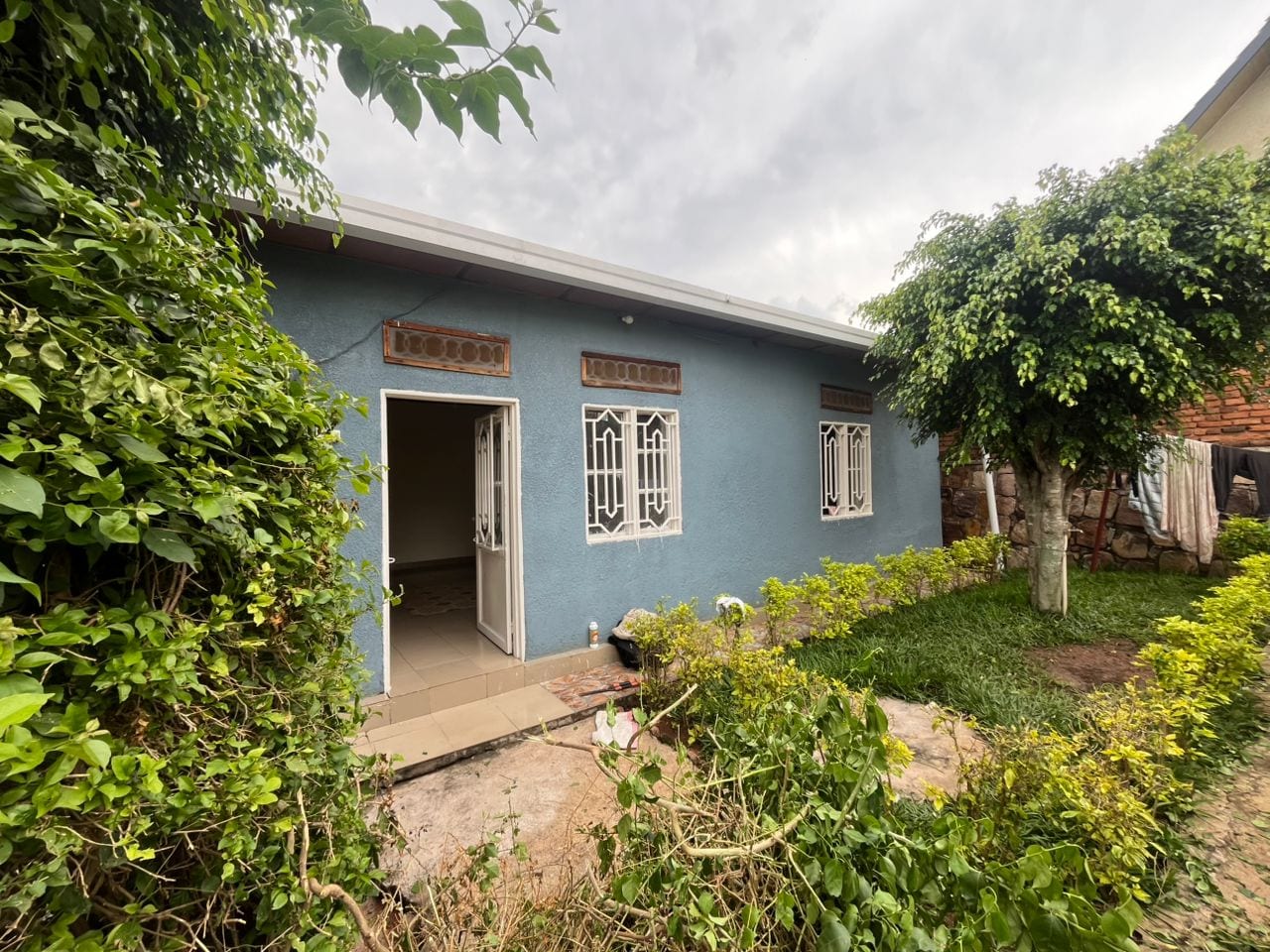 House for rent in Kagarama, Kigali - Bright 2-Bedroom House in Kagarama