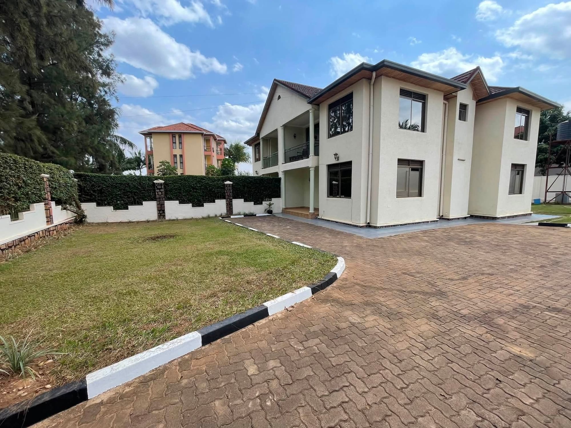 House for rent in Kinyinya, Kigali