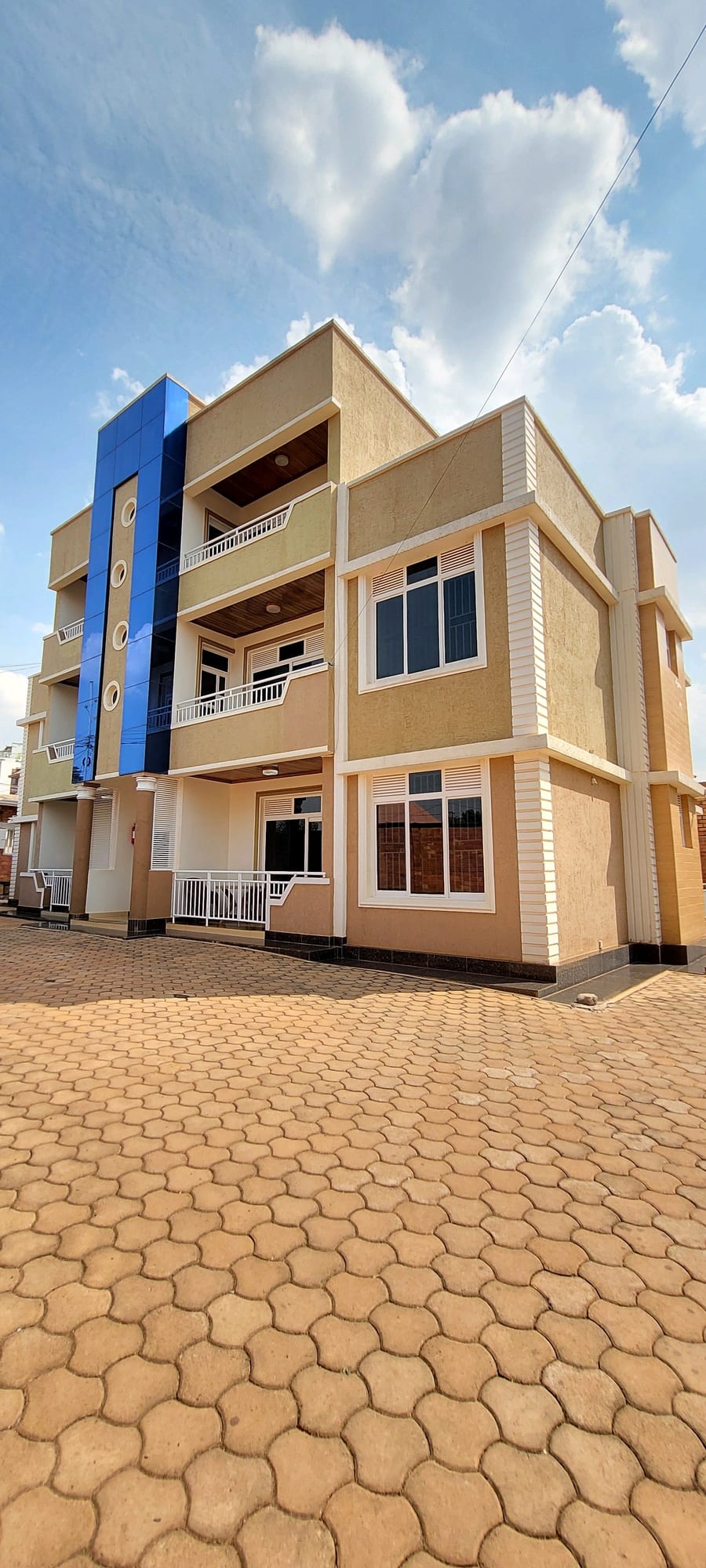Apartment for rent in Kagarama, Kigali - Modern Furnished 1-Bedroom Apartment in Kagarama