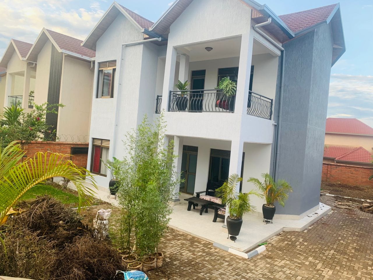 House for rent in Gacuriro, Kigali - Spacious Furnished 4-Bedroom House in Gacuriro