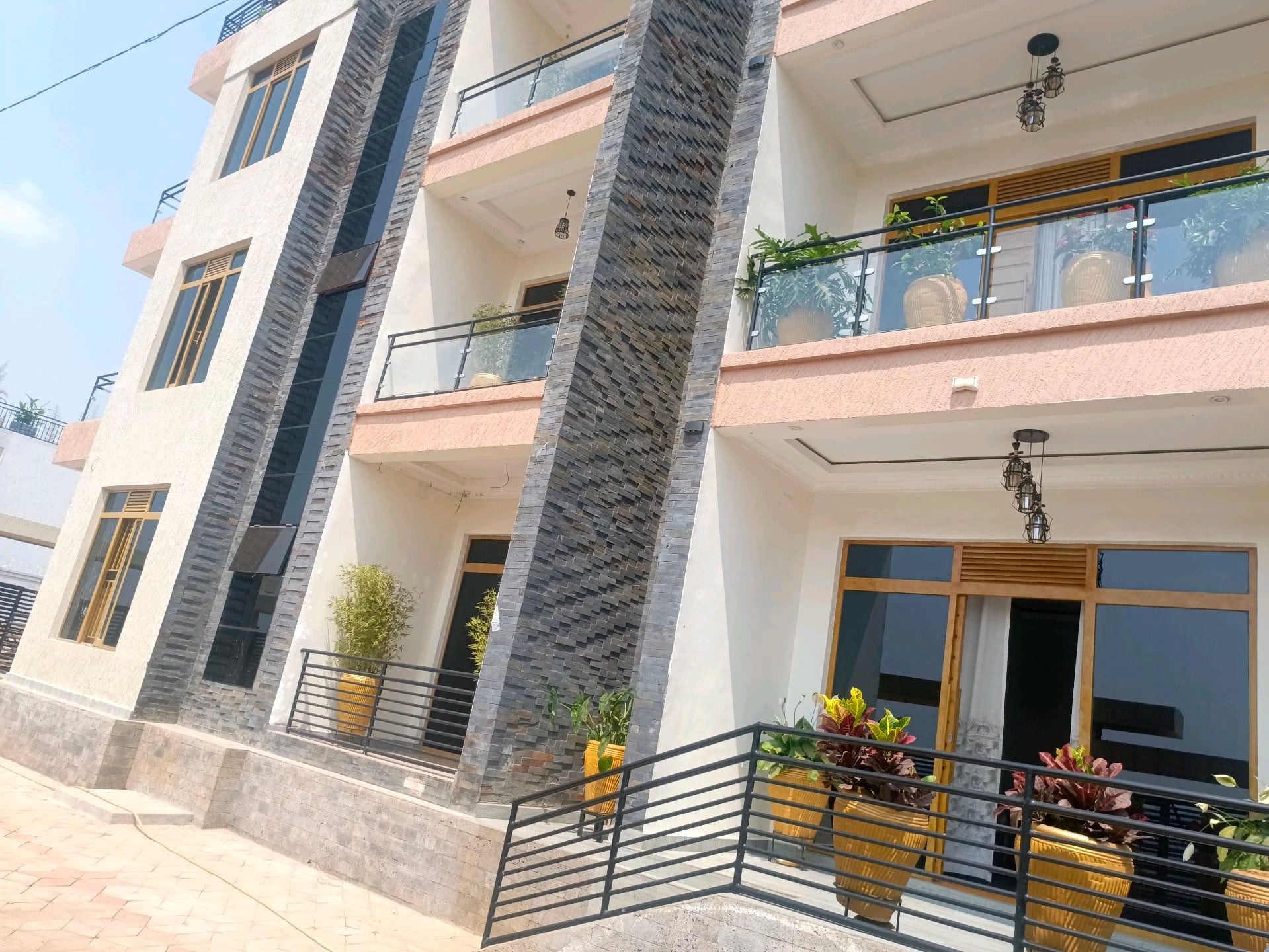 Apartment for rent in Kagarama, Kigali - Well-kept 3-Bedroom Apartment in Kagarama