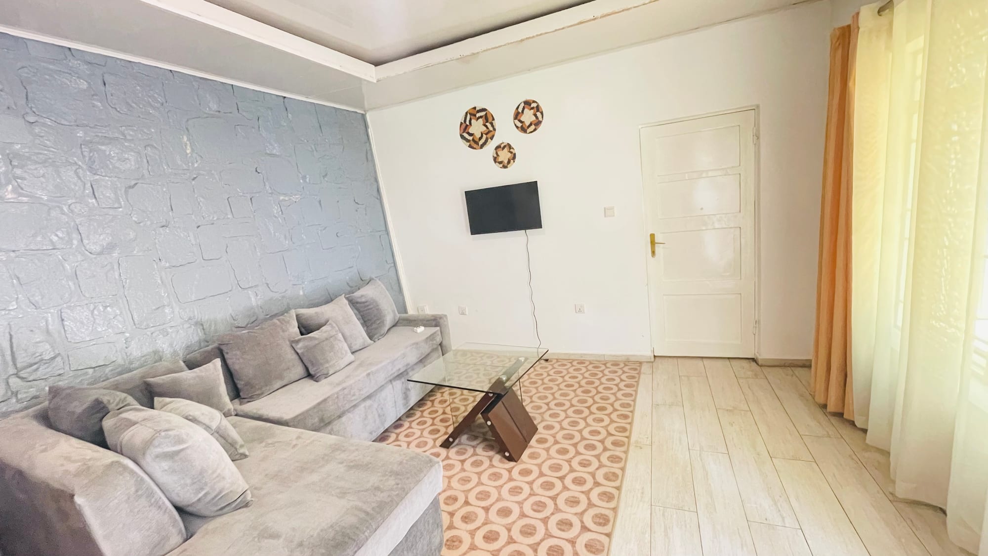 Apartment for rent in Kimihurura, Kigali - Elegant Furnished 1-Bedroom Apartment in Kimihurura
