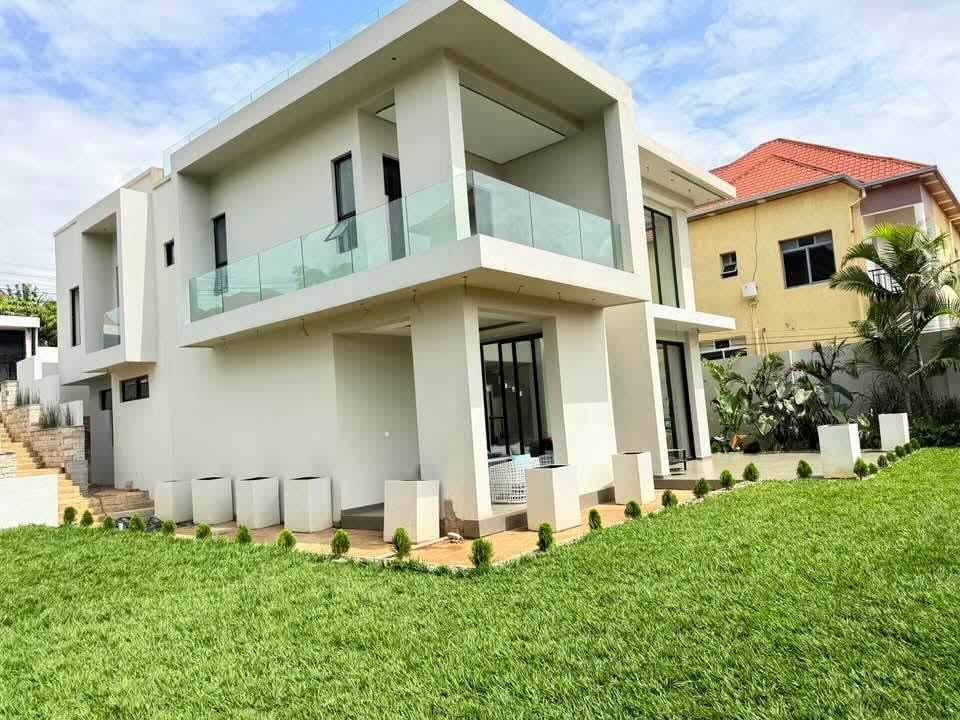 House for rent in Kimironko, Kigali - Well-kept Furnished 4-Bedroom House in Kimironko