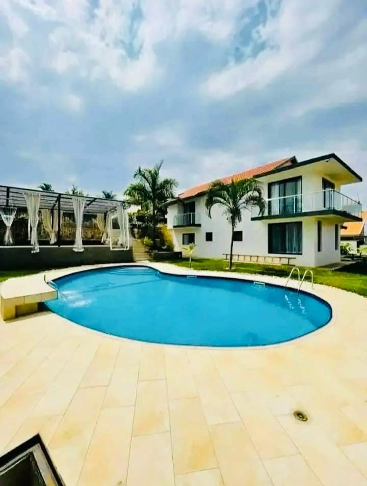 House for rent in Gacuriro, Kigali - Cosy Furnished 4-Bedroom House in Gacuriro