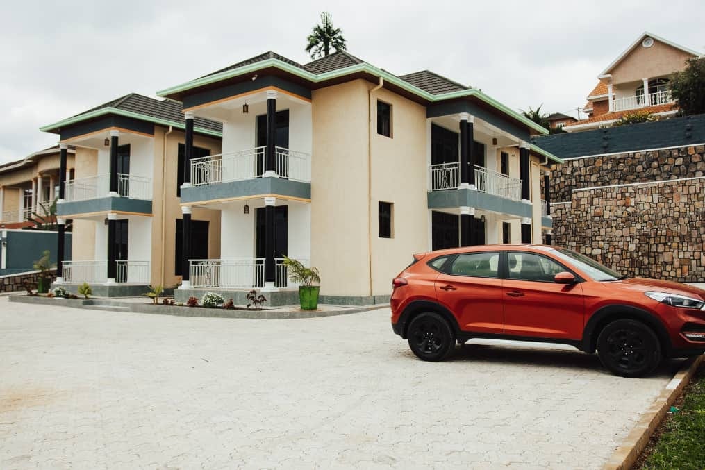 Apartment for rent in Rebero, Kigali - Well-kept Furnished 3-Bedroom Apartment in Rebero