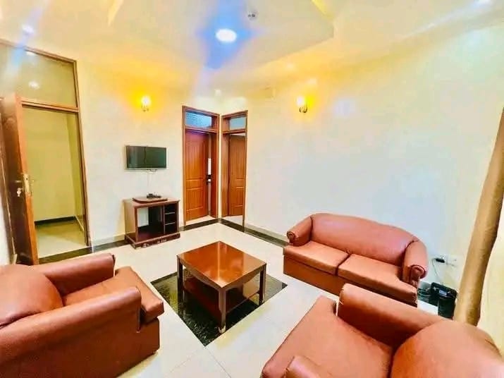 Apartment for rent in Kinyinya, Kigali - Well-kept Furnished 3-Bedroom Apartment in Kinyinya
